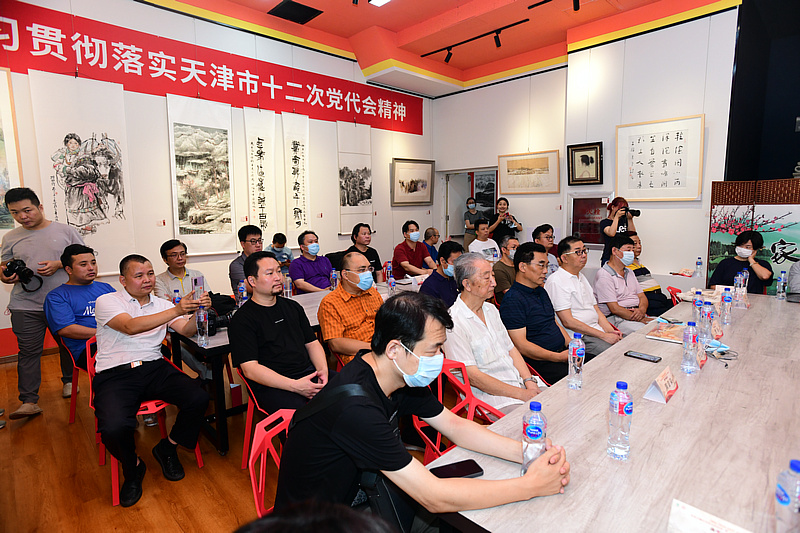 “传承与发展——红色主题青年座谈会”现场