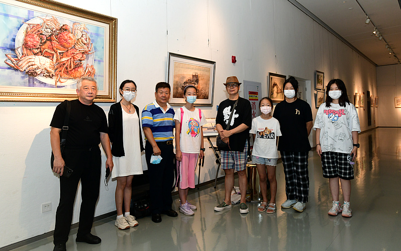 风景这边独好天津五人水彩艺术作品展美育系列公教活动在滨海美术馆举办