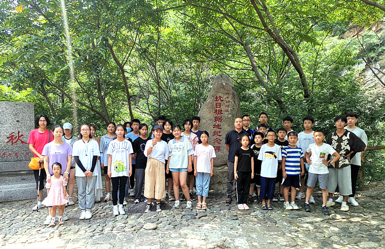 怀德书院组织学员到蓟州采风写生，敬畏、领悟“大自然”。