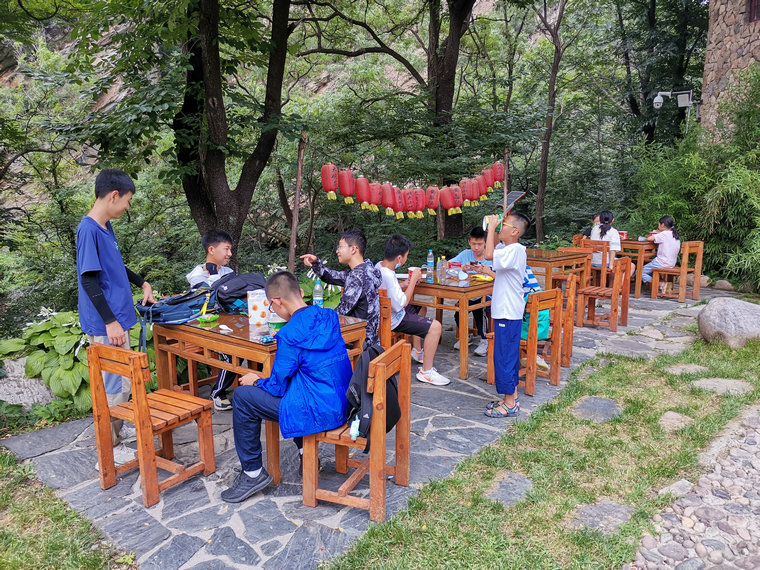 怀德书院组织学员到蓟州采风写生,敬畏、领悟“大自然”。