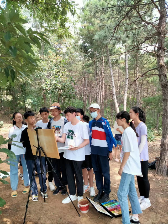 怀德书院组织学员到蓟州采风写生,敬畏、领悟“大自然”。