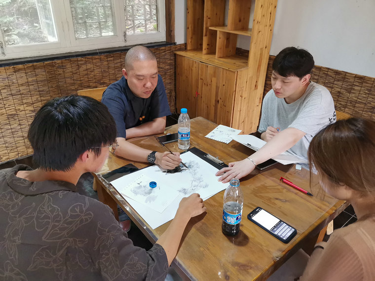 怀德书院组织学员到蓟州采风写生,敬畏、领悟“大自然”。