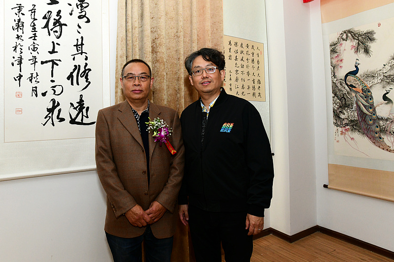 易斌、刘铁光在画展现场