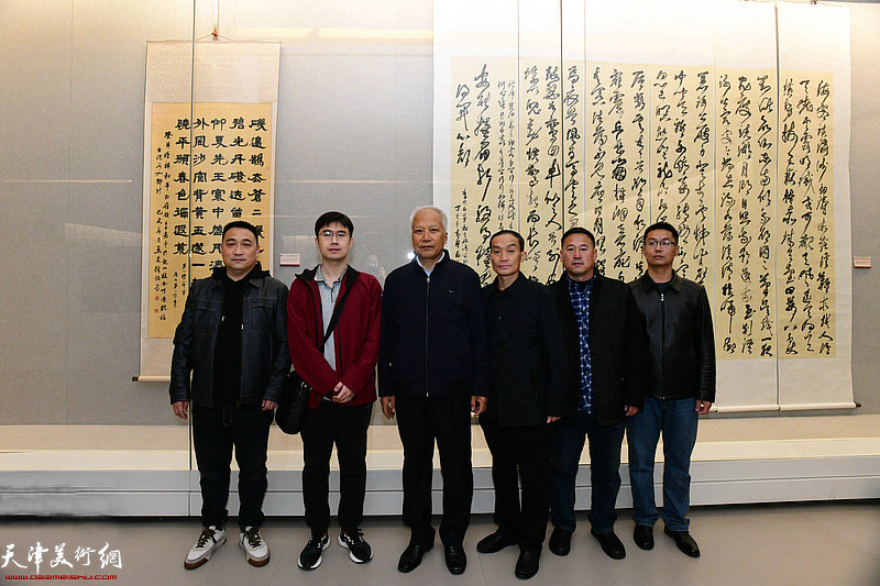 左起：张文魁、尹旭、孟宪维、刘新成、张文良、张虎峰