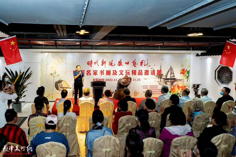 中国名家书画精品邀请展在三亚隆重开幕。