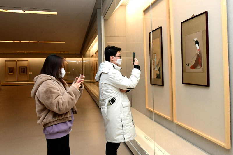 天津美术馆“南通刺绣及女红技艺传习研究展”现场