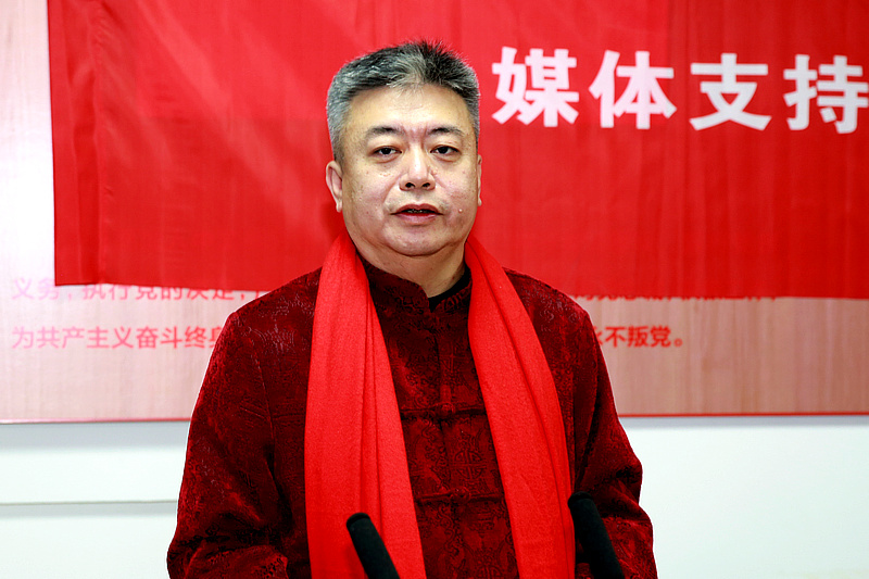 梅江书画院院长崔希鹏讲话并主持此次活动。